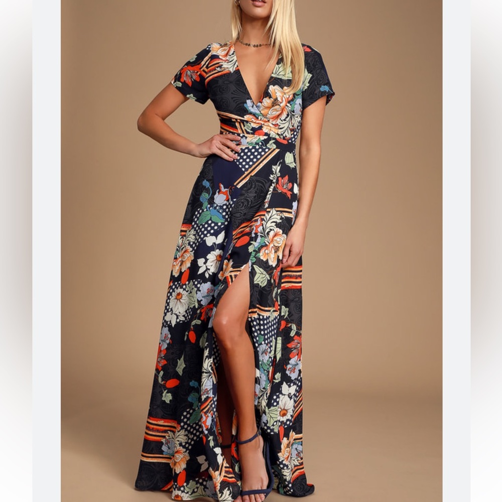 LULUS ALETA NAVY FLORAL MAXI SMALL